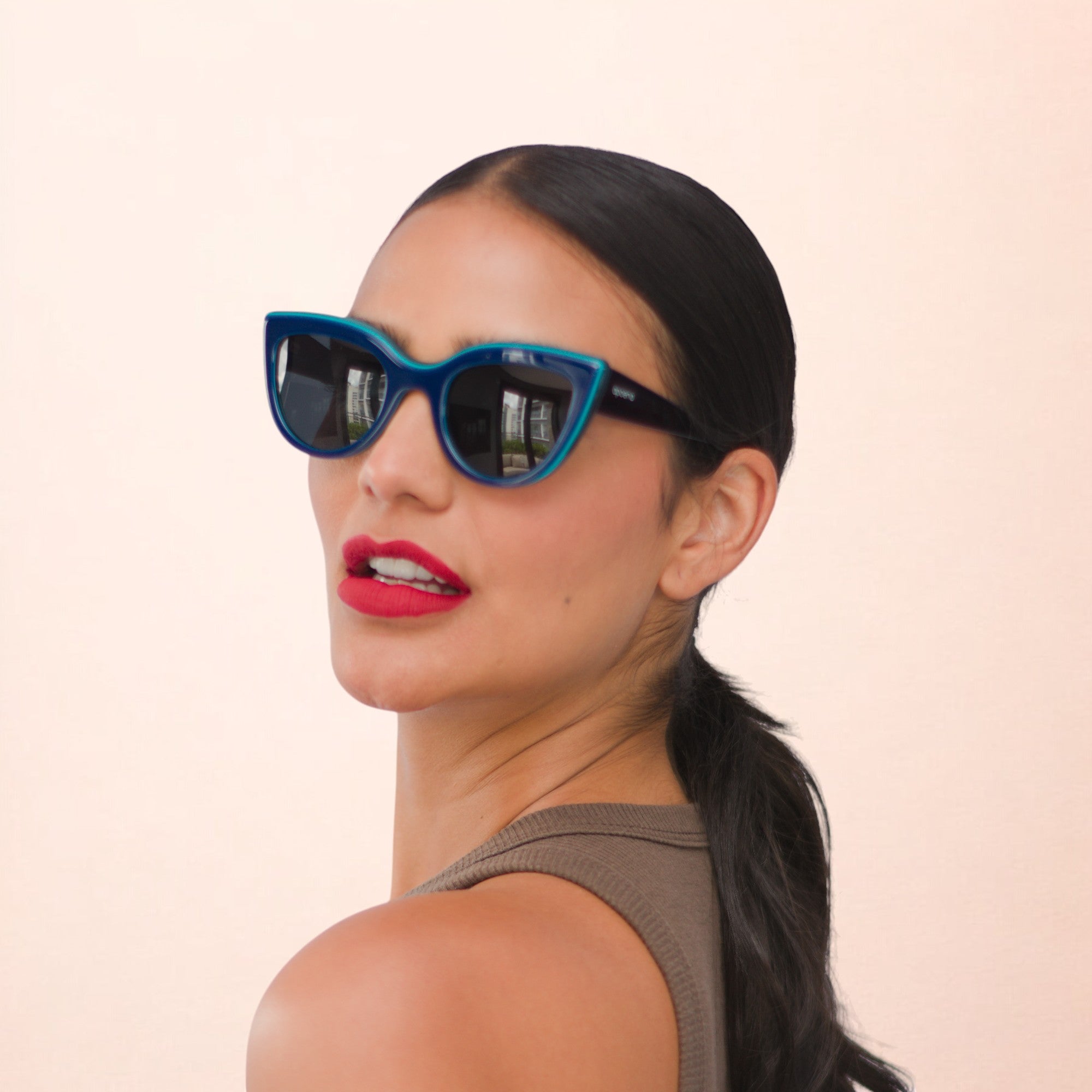 Óculos de sol acetato gatinho azul