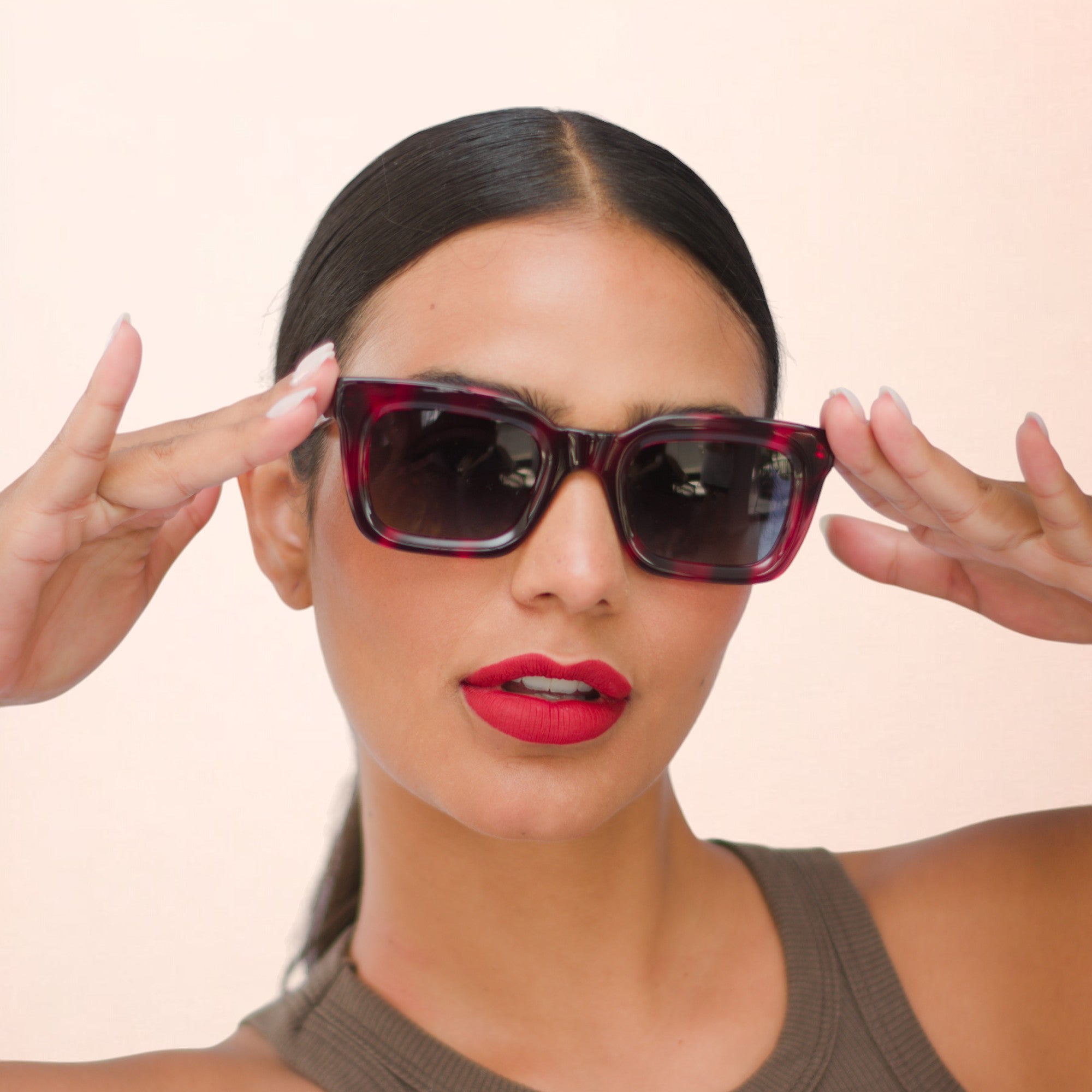 Óculos de sol acetato quadrado vermelho