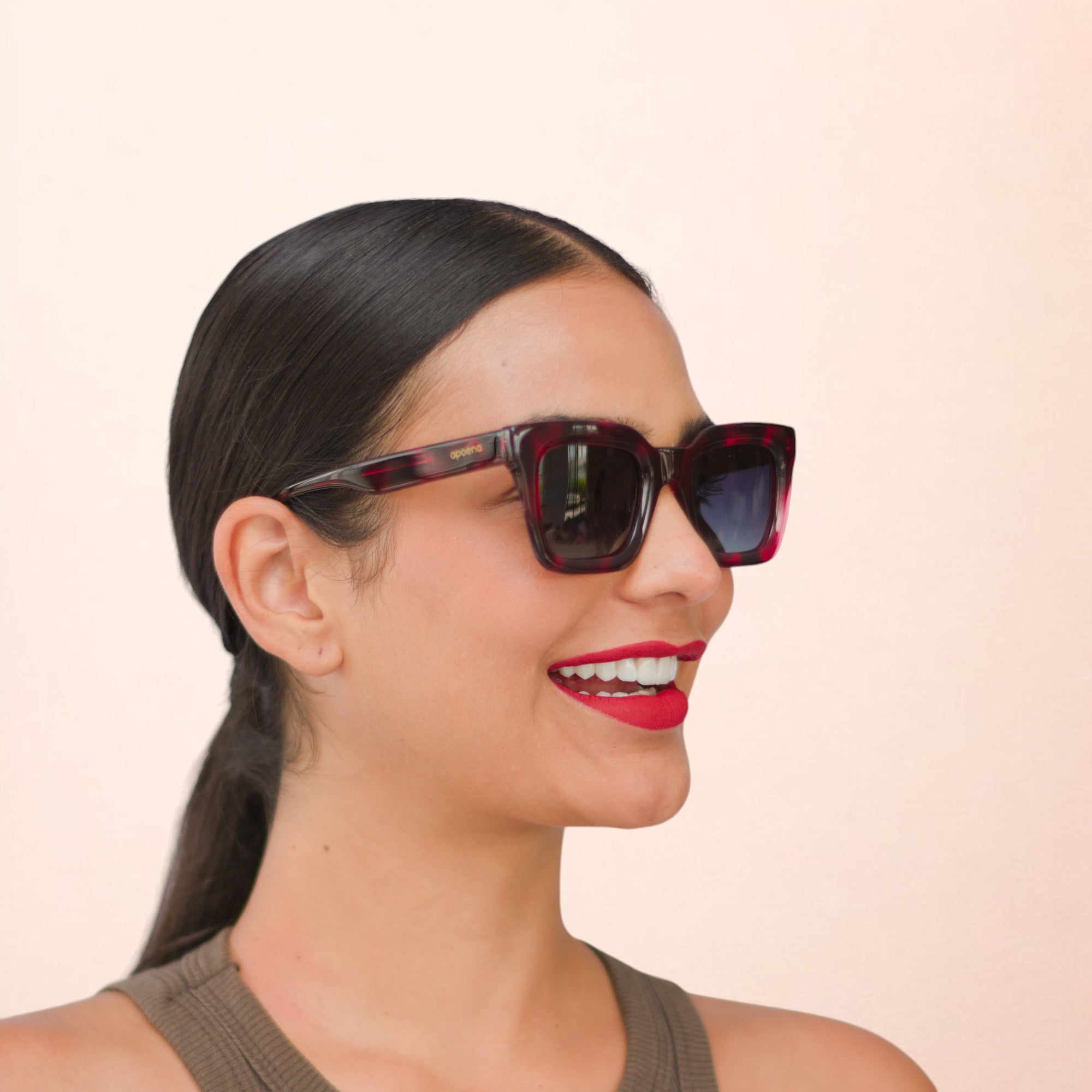Óculos de sol acetato quadrado vermelho